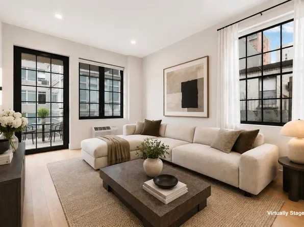 304 E 52nd St, New York, NY