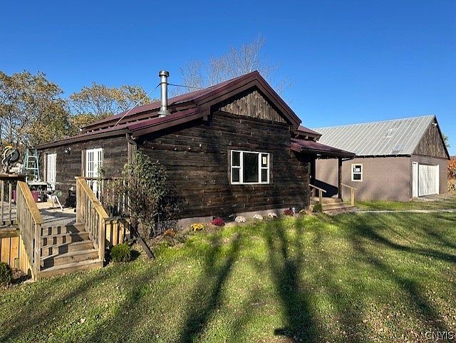 1st image of 879 Babcock Hill Rd