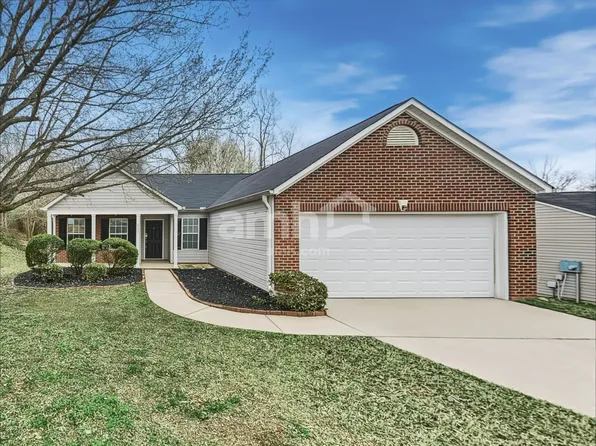 411 Revis Creek Ct, Simpsonville, SC 29681