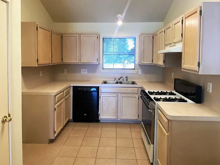2222 Havenhouse Dr — Photo 5