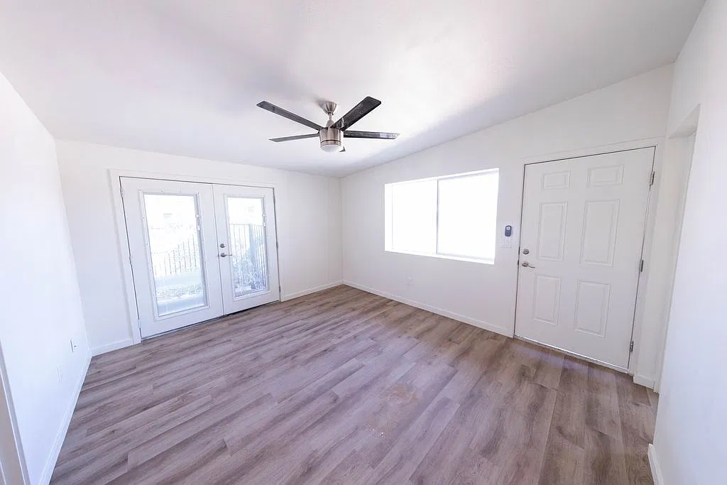 6713 East Monterey Way - 7 — Photo 2
