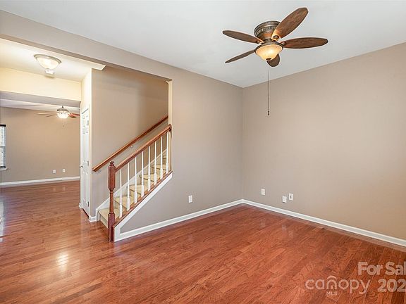 4th image of 7275 Sedgebrook Dr W