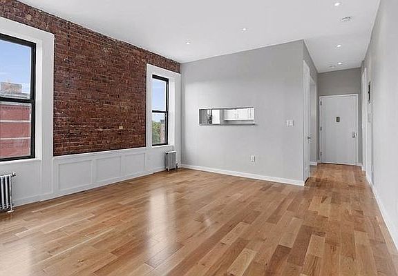 3rd image of 490A Jefferson Ave #3A