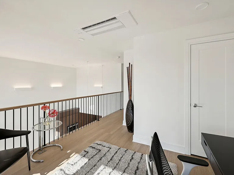 14 Lincoln Pl — Photo 16