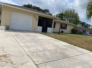 1418 SE Santurce Rd, Port Saint Lucie, FL 34952