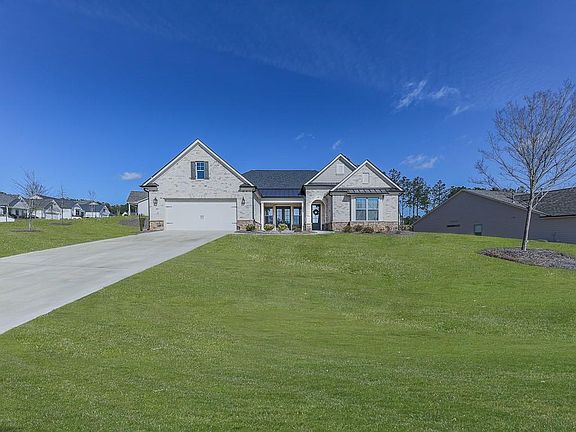 3rd image of 456 Northside Dr