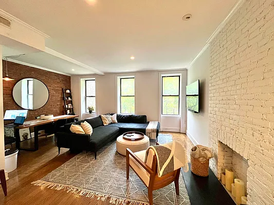 Rented by Living New York | media 10