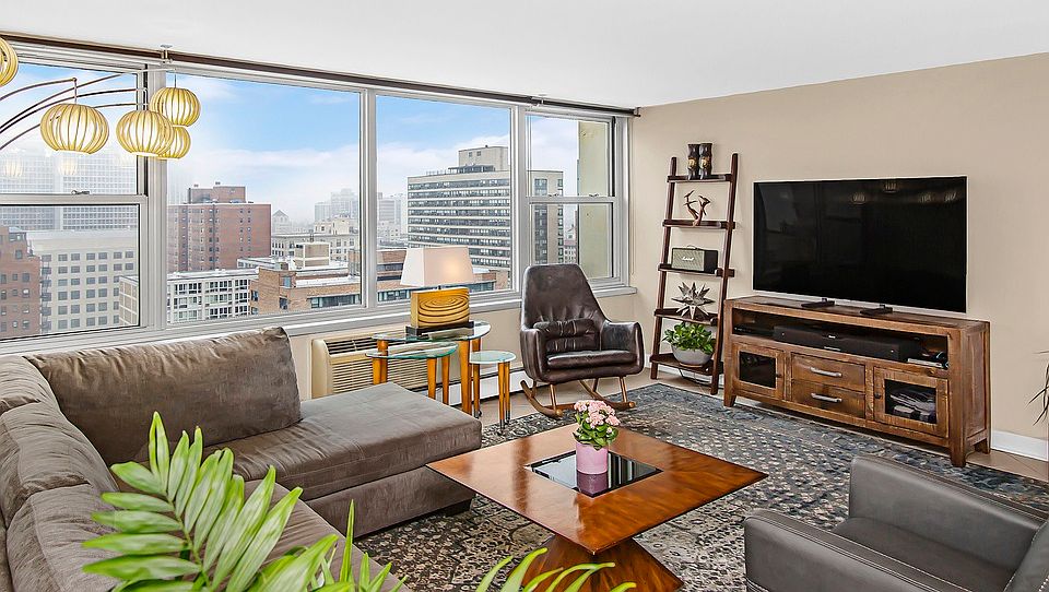 1st image of 336 W Wellington Ave APT 2105