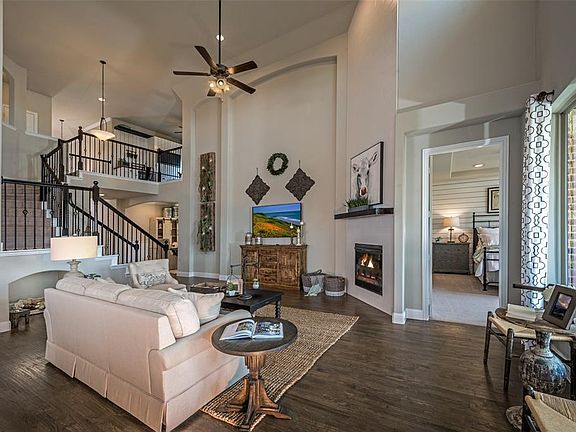 4th image of 1704 Campground Way