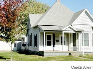 729 W Rich St, Taylorville, IL 62568