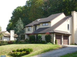 17 Charter Oak Dr, Newtown Square, PA 19073