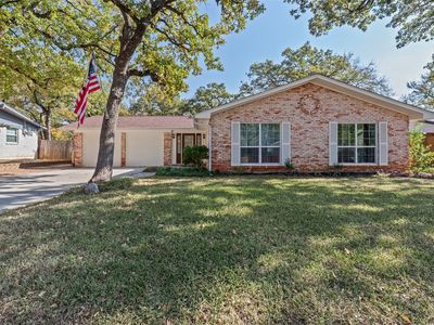 49 Coffee Tavern Rd, Bedford, TX, 76022