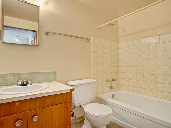 5th image of 1025 Branion Dr #Studio