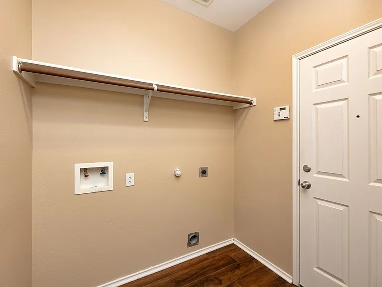 2510 Sedona St — Photo 61