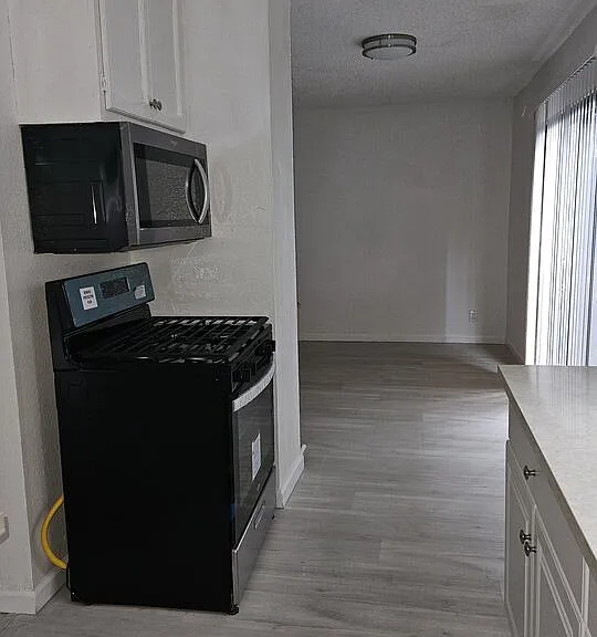 5170 N Columbus Ave #7 — Photo 13