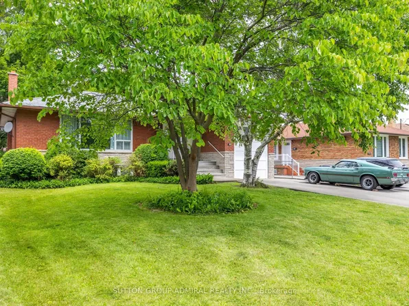 138 Kennard Ave, Toronto, ON M3H 4M5