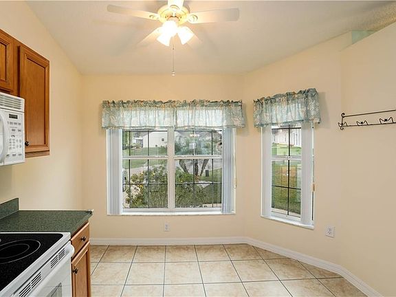 5th image of 1029 Lake Pearl Pl