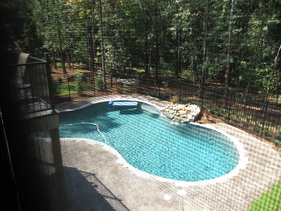 2nd image of 1058 Ferndown Ct