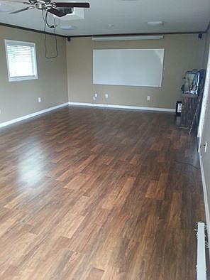 3rd image of 4504 S Hale Ave