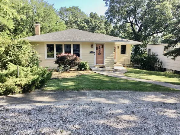 7936 Locust Ave, Gary, IN 46403