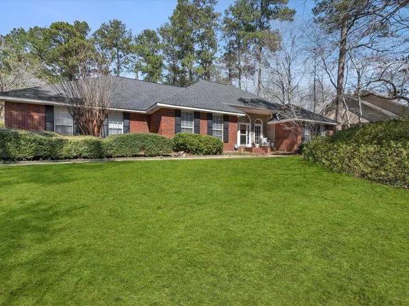 521 Green Hills Dr, Hattiesburg, MS 39402