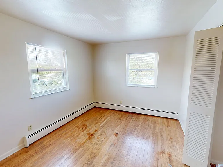 Parkside Apartments — Photo 11