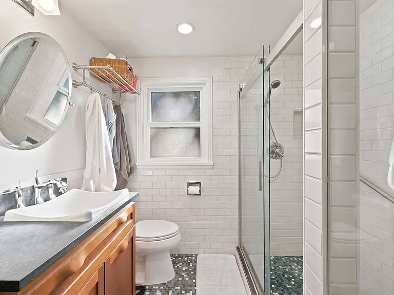 12021 3rd Ave NE #1 — Photo 19