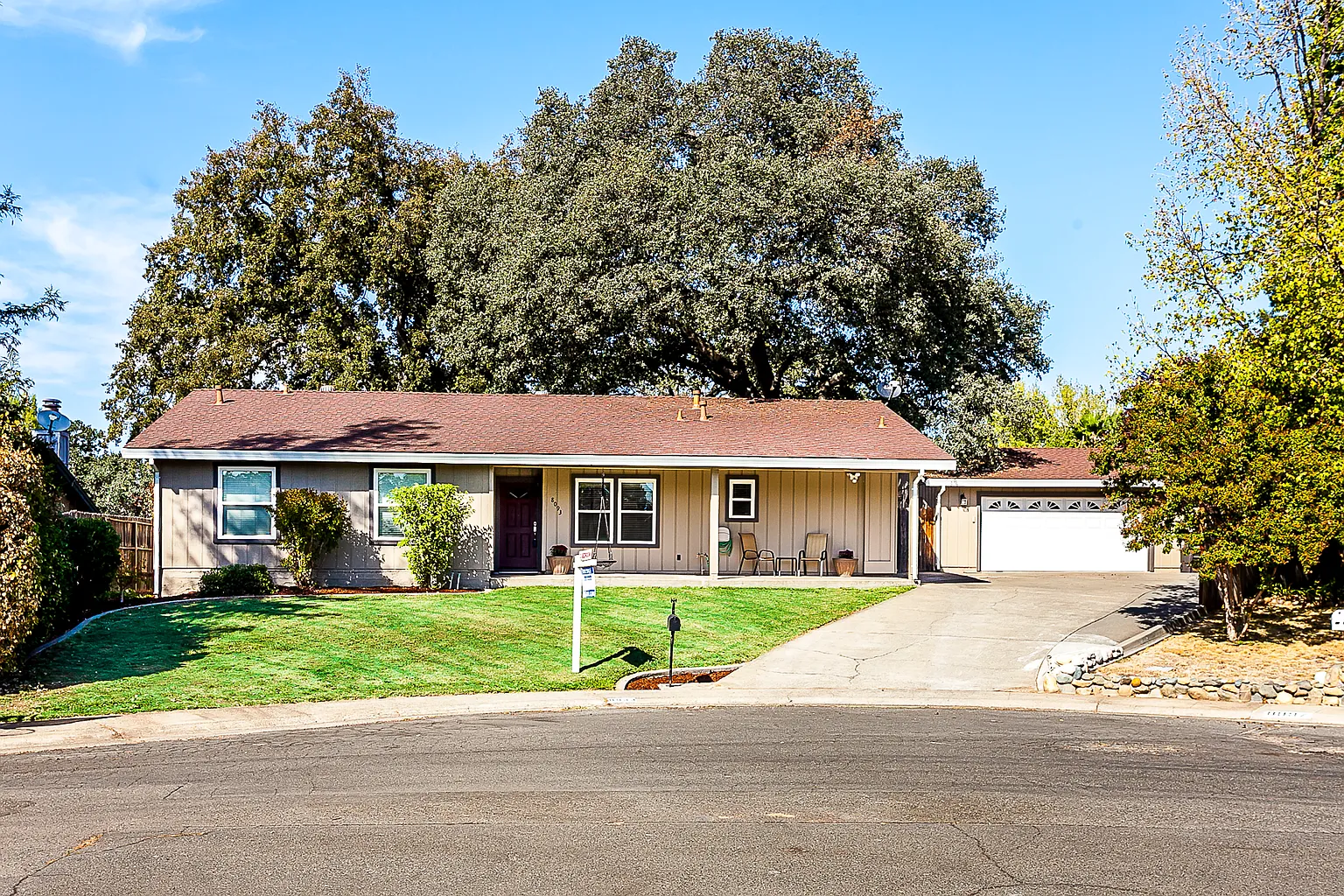 8093 Debbie Ann Ct photo 1