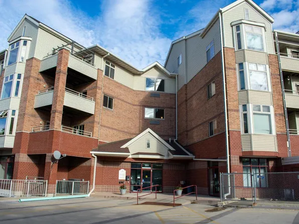 301 Harbour Town DRIVE #327, Madison, WI 53717