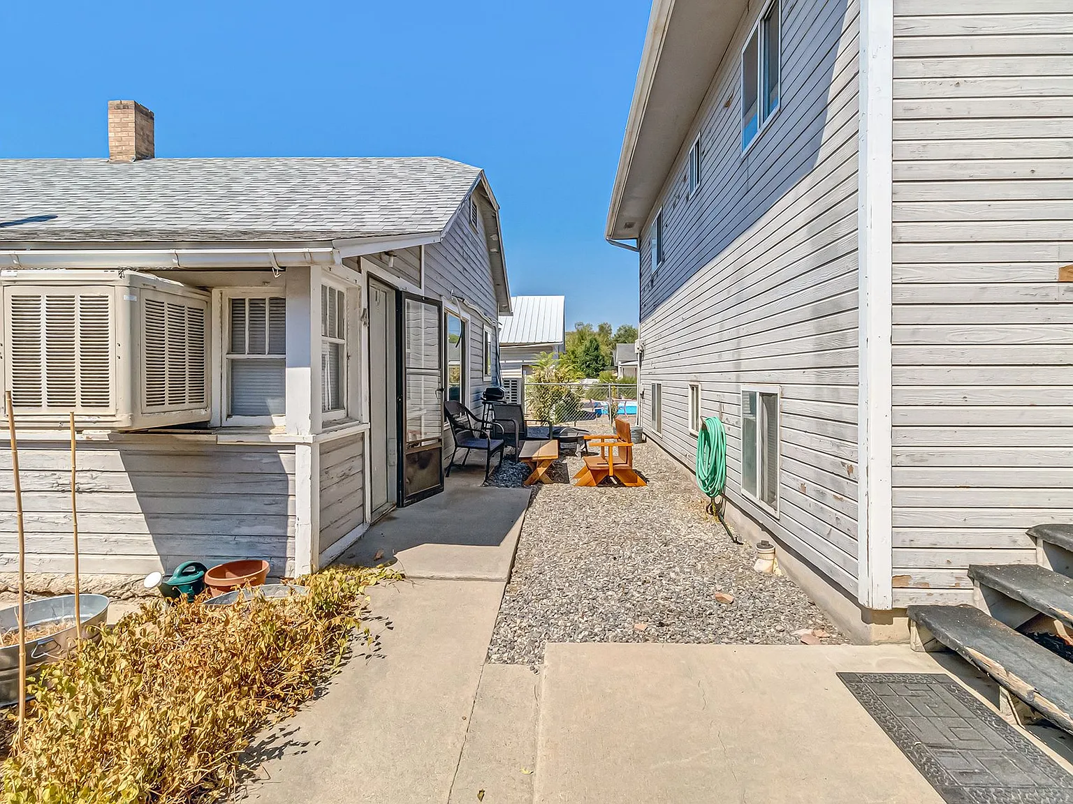 611 Belford Apartments — Photo 4