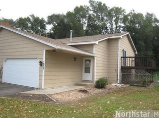 1630 Roundhouse Cir, Shakopee, MN 55379