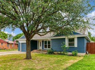 1413 Hill St, Grapevine, TX 76051