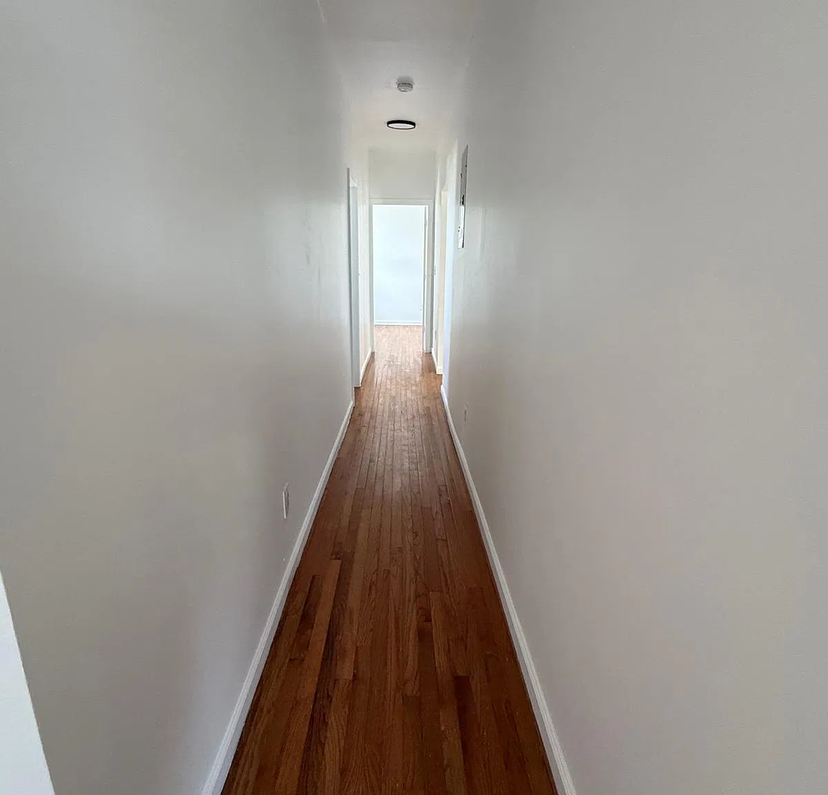 244 S Broadway — Photo 4