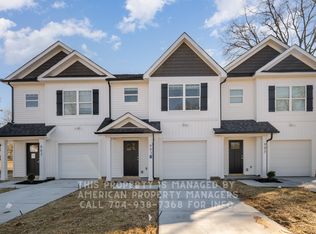 903 Oakwood Ave, Kannapolis, NC 28081