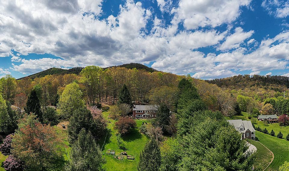 1st image of 145 Windsong Hills Dr