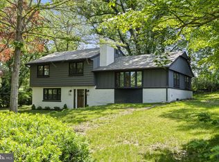 2206 Stratford Rd, Lancaster, PA 17603