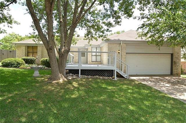 1st image of 805 Rolling Meadow Dr