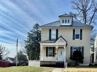 1430 College Ave, Quincy, IL 62301