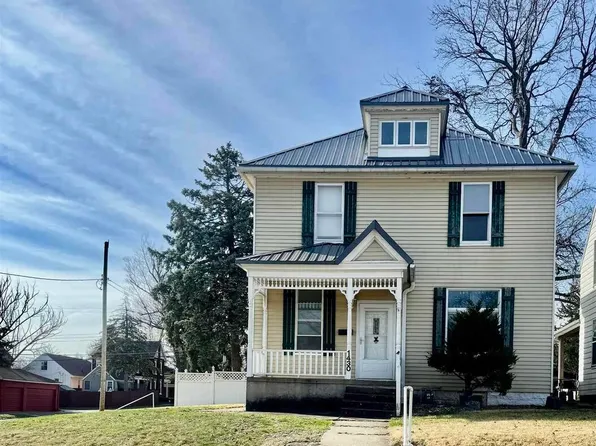 1430 College Ave, Quincy, IL 62301