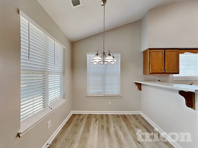 1264 W Briar Ridge Ct — Photo 5