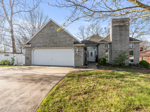 1725 Engelwood Dr, Jefferson City, MO 65101