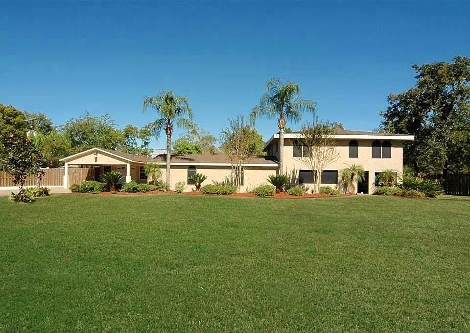2nd image of 901 Merriewood Dr