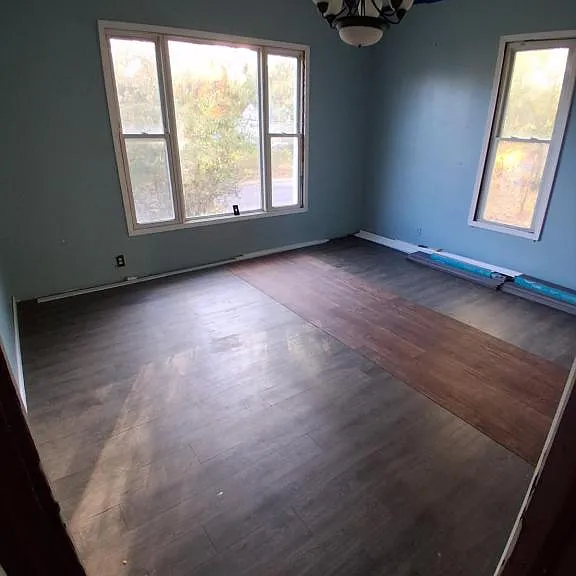 526 Fairholm Ave — Photo 10