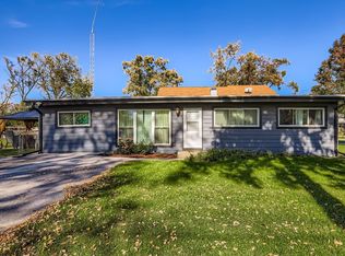 19W720 Woodland Ave, Addison, IL 60101