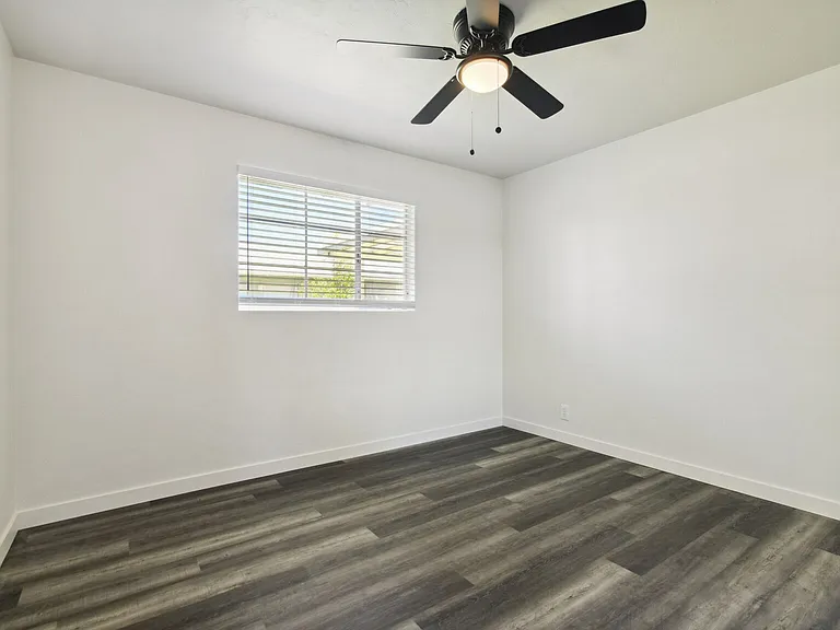 2209 S Granada Dr #C — Photo 4