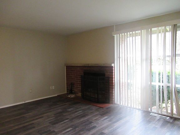 2nd image of 261 Lake Hills Blvd