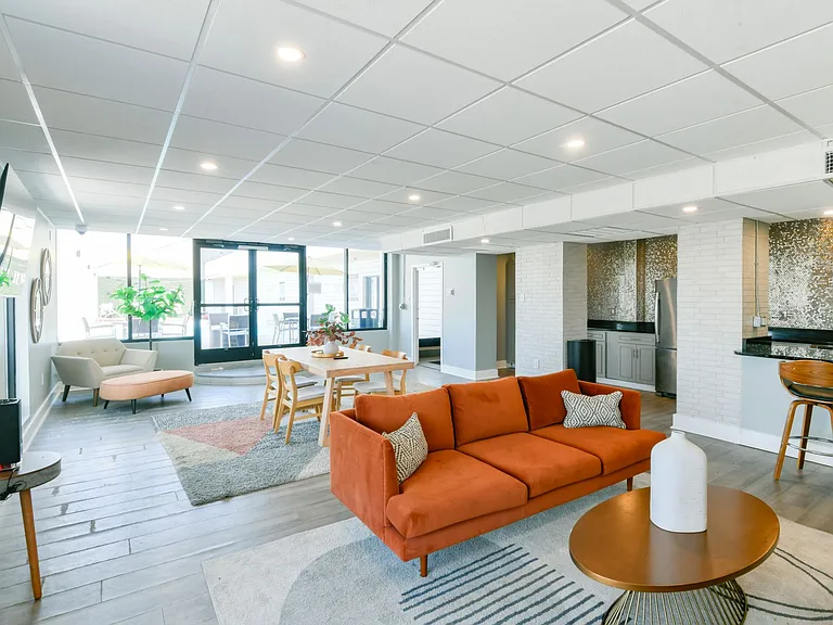 Iris Luxury Apartments — Photo 25