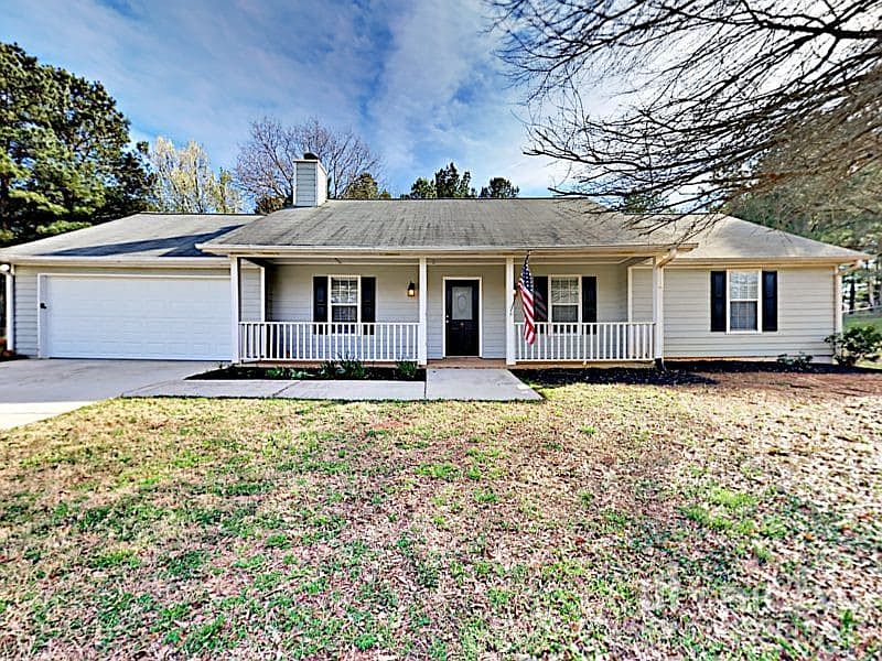 1st image of 203 Creek Side Pl