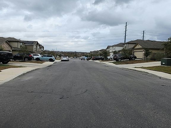 5th image of 3135 Keuka Park Dr