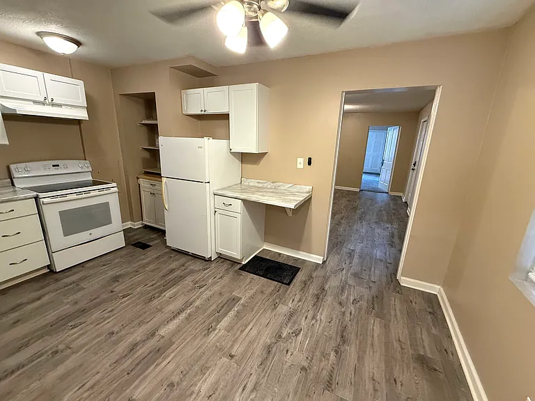 1120 Putnam St #1 — Photo 6
